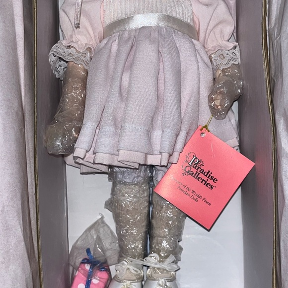 In Box Porcelain Doll in Pink Dress “A party for Sarah” - Picture 4 of 8